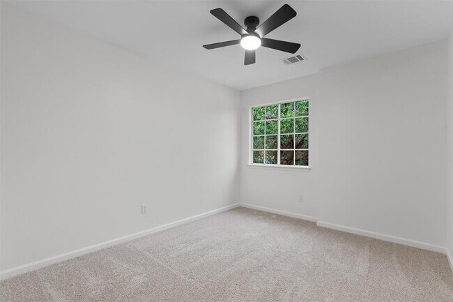 Building Photo - 15532 Emmaleighs Ln