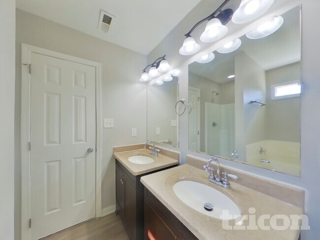 Building Photo - 7325 Fallow Ln