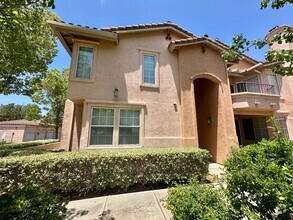 Building Photo - Dream Designer Home in the Beautiful Vista...