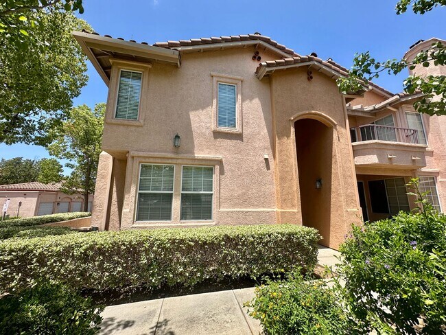Building Photo - Corner Unit Two Story Townhome in the Beau...