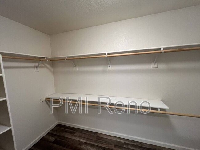 Building Photo - 17740 Wood Leaf Ct