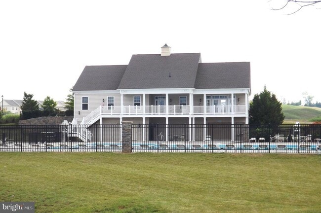 Building Photo - 437 Hillsdale Pl