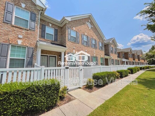 Building Photo - 1128 Winsford Ln