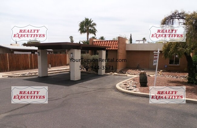 Primary Photo - Star Pass area town home with community pool