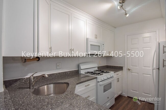 Building Photo - 115 Hickory Ct