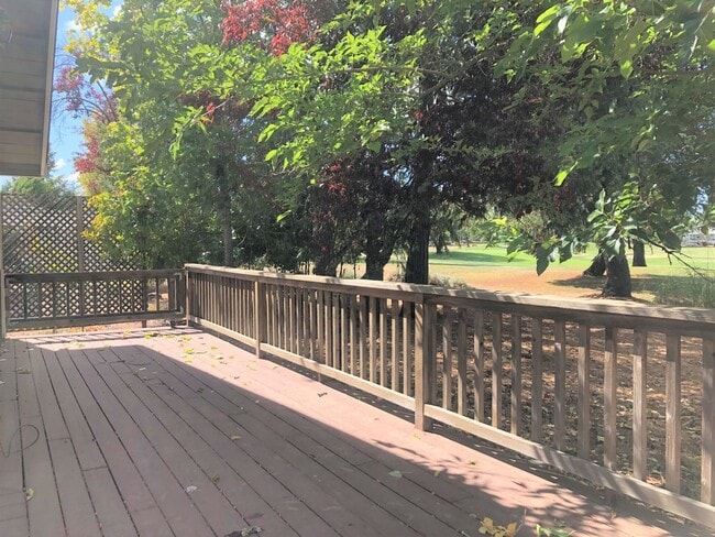 Building Photo - 3/2 home in Lake Wildwood Gated Community,...