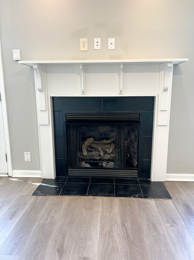 Building Photo - Beautiful 3-Bedroom Home with Bonus Room, ...