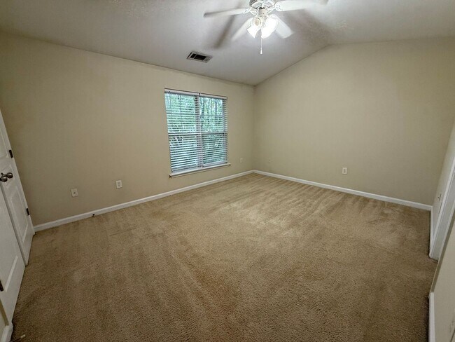 Building Photo - LEASING FOR AUGUST 2026! WOODLANDS OF ATHENS