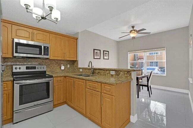 Building Photo - 8422 NW 140th Terrace