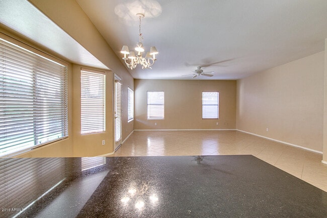 Building Photo - 5951 W Park Ave