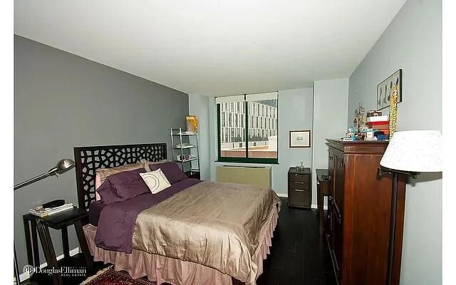 Primary Photo - 295 Greenwich St