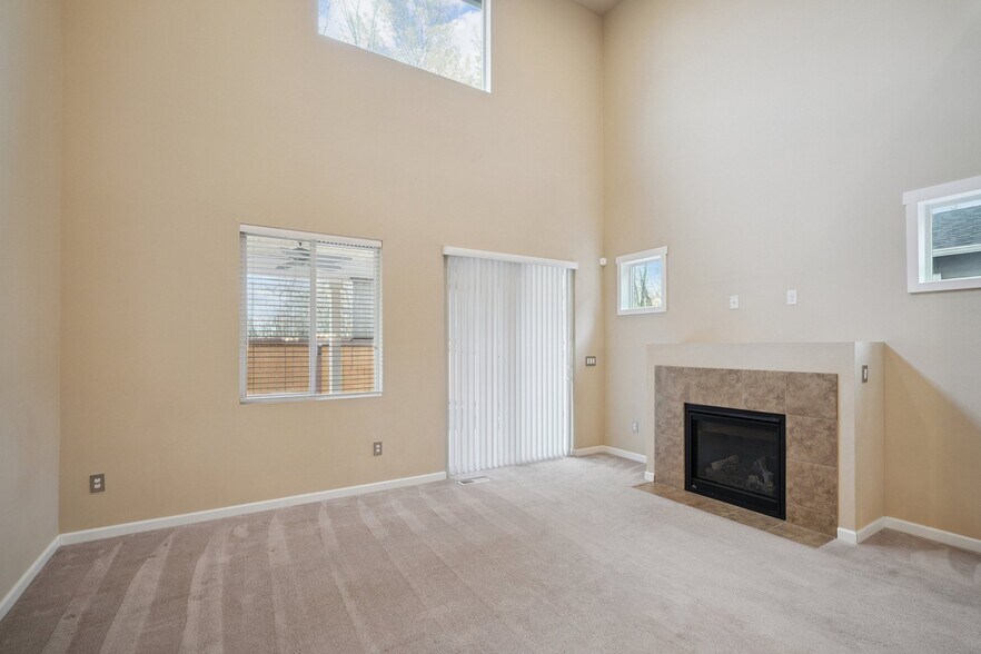 Building Photo - 16112 81st Ave E