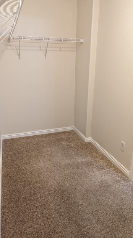Building Photo - 3181 Alsace Way