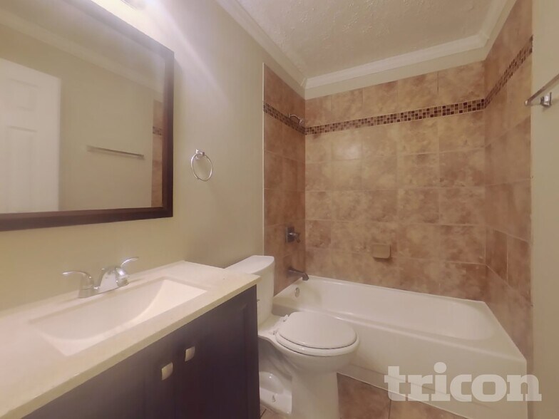 Building Photo - 1203 Addison Ct