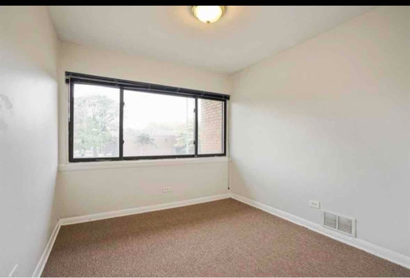 Building Photo - 2258 E 103rd St