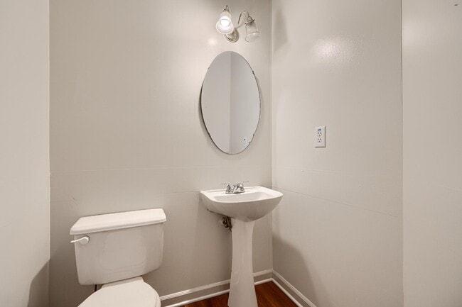 Building Photo - 9847 Bale Ct