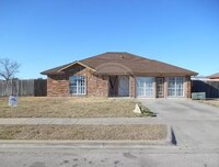 Building Photo - 2101 Ruger Dr