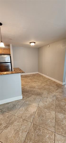 Building Photo - 10926 Royal Palm Blvd