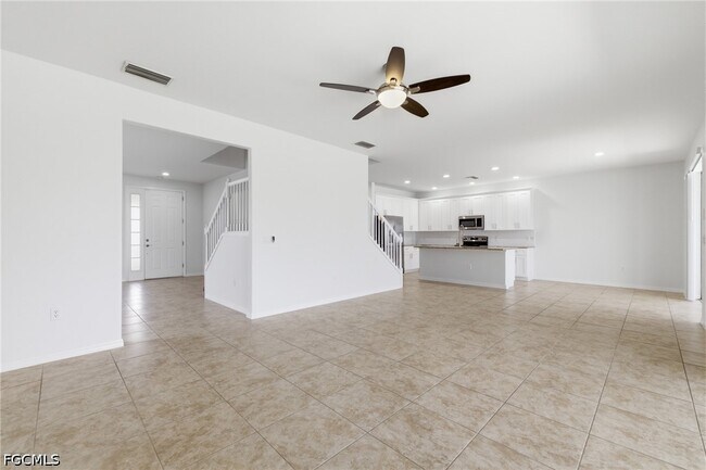 Building Photo - 2639 Bellingham Ct