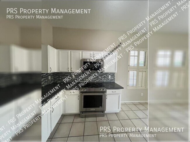 Building Photo - 3935 S Hollyhock Pl