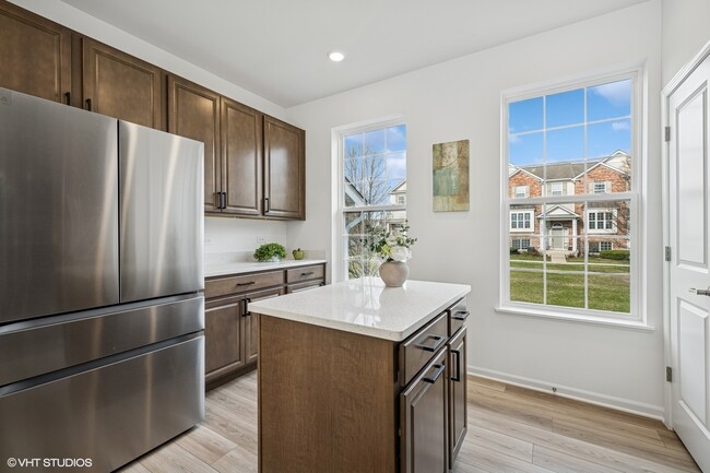 Building Photo - 1204 Neubauer Circle