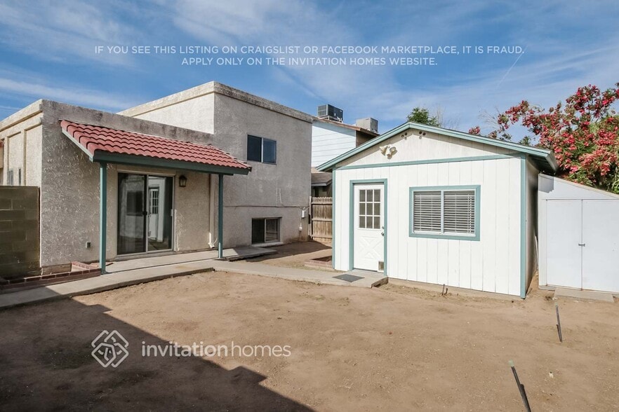 Building Photo - 560 S Wilbur