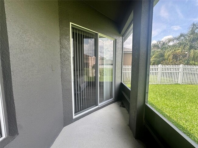 Building Photo - 13448 Summer Rain Dr