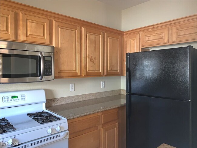 Building Photo - 10952 Scotch Rose St