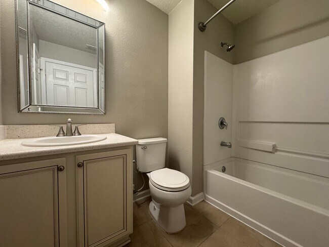 Building Photo - Available NOW!!Your Dream Home Awaits: Luxurious 3-Bedroom Oasis, Just Minutes from Daytona Beach!