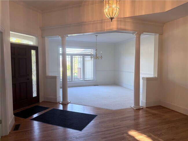 Building Photo - 11 Harrington Dr