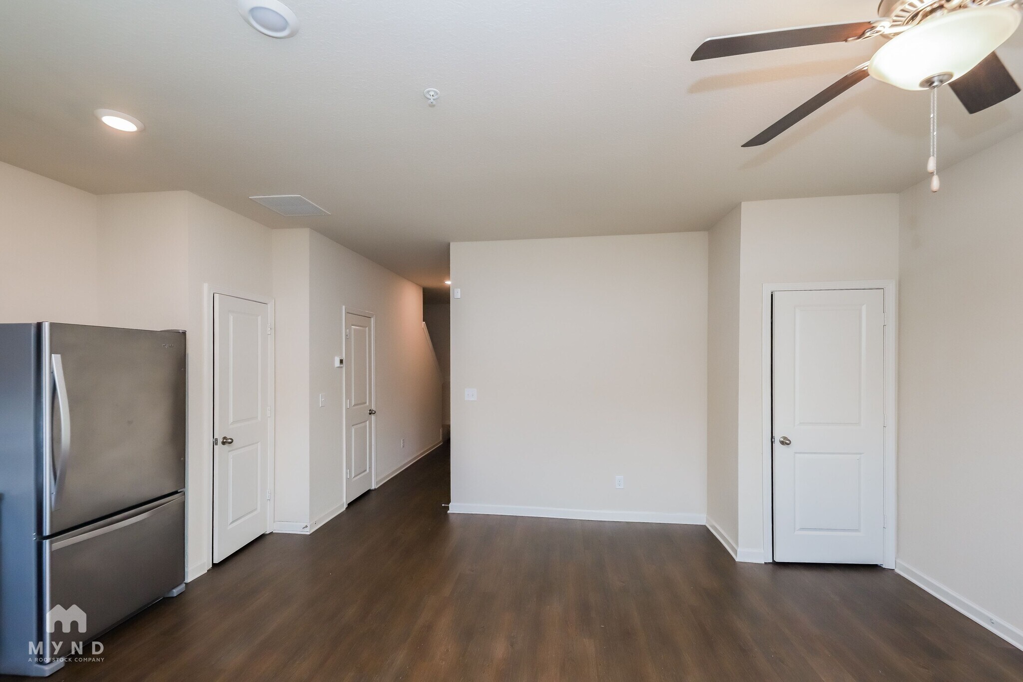 Building Photo - 207 Highwood Ln