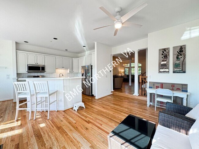 Building Photo - 43003 Golf View Dr