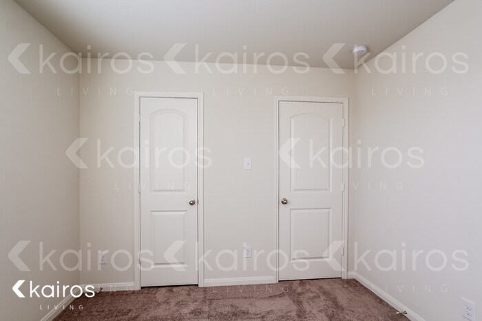 Building Photo - 5815 Littoral Rd