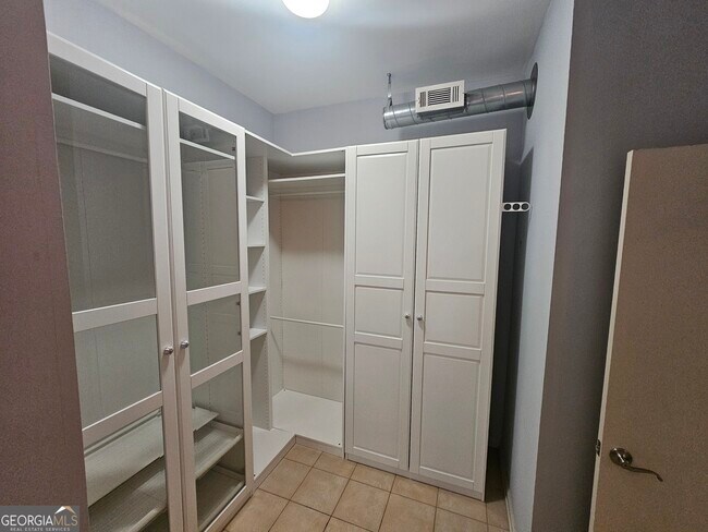 Building Photo - 5300 Peachtree Rd