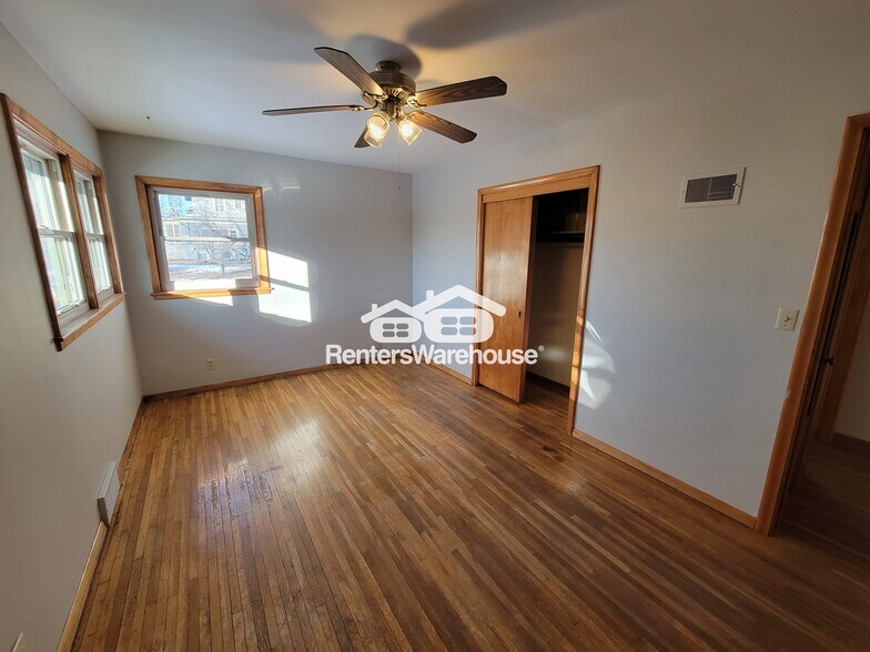 Building Photo - 401 2nd Ave SW