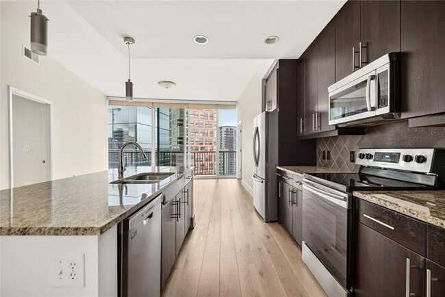 Building Photo - 1080 Peachtree St NE