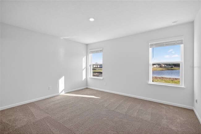 Building Photo - 33 Somerset Ave