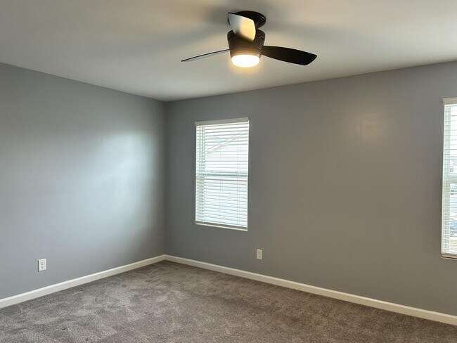 Building Photo - 823 Georgia Oak Ln