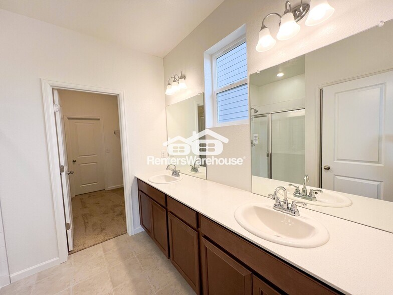 Building Photo - 53 Acorn Crk Ct