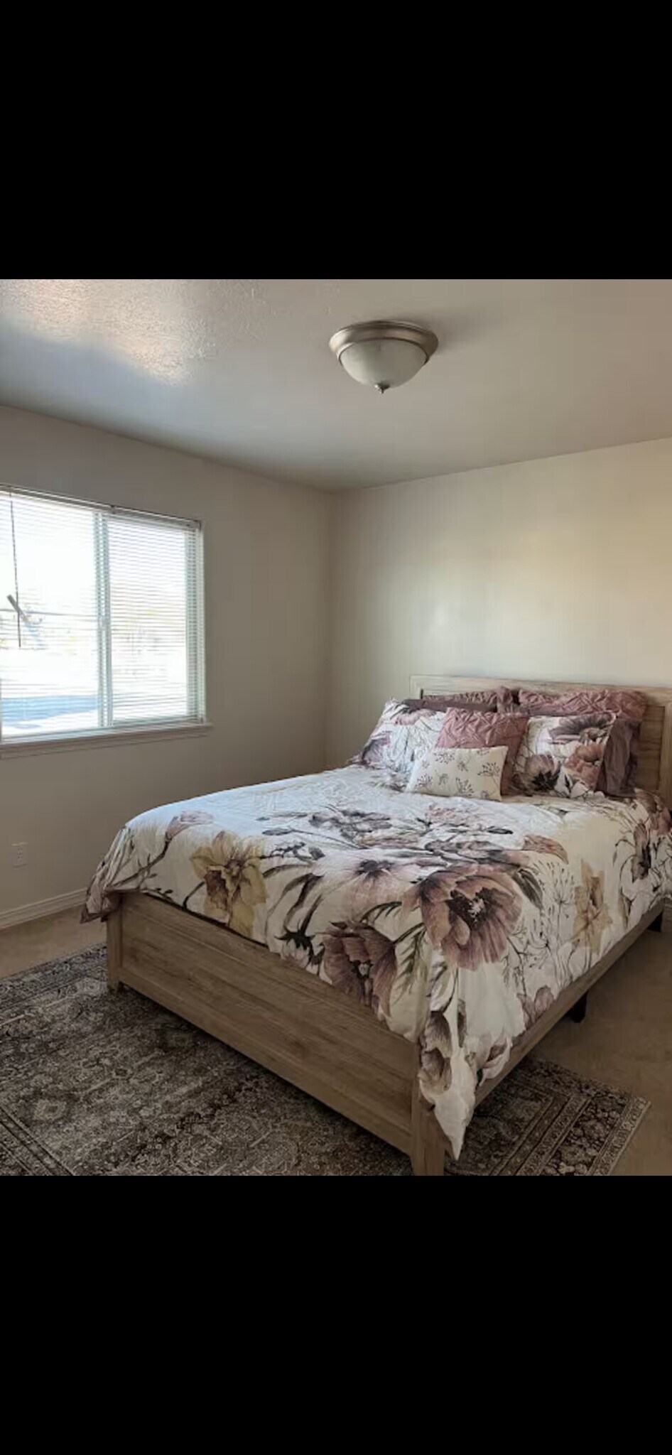 Building Photo - 1602 N Stevens Dr