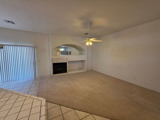 Building Photo - Spacious 3-Bedroom Home with RV Parking & 3-Car Garage in Bullhead City