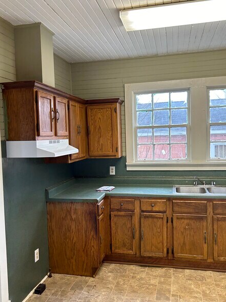 Building Photo - 309 Fredrica Ave