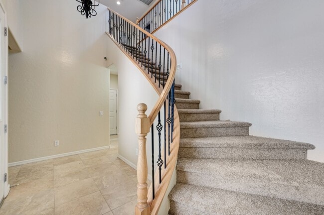 Building Photo - 4 Bedroom Home in Silverstone Ranch / No Rear Neighbors!