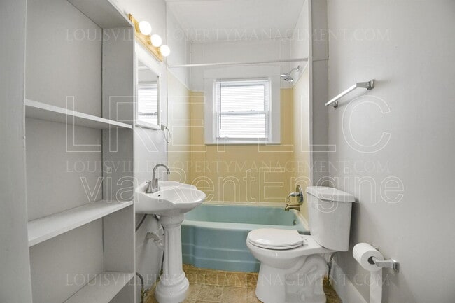 Building Photo - 639 Merwin Ave