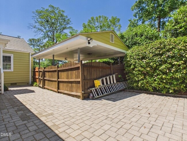 Building Photo - 2912 Oberlin Rd