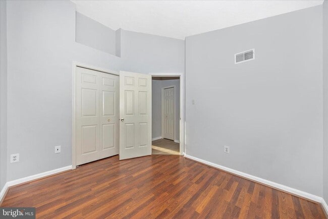 Building Photo - 6237 N Steamboat Way