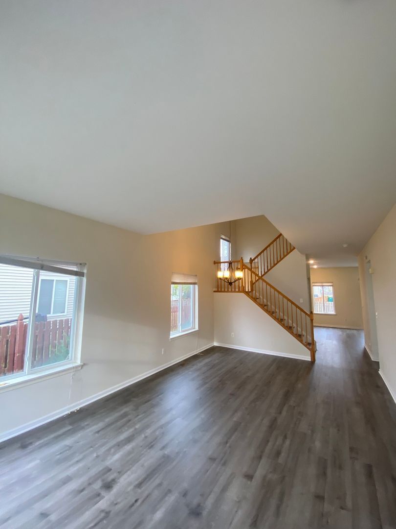 Building Photo - 315 Richmond Dr