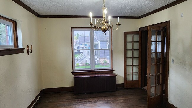 Building Photo - Four Bedroom Single Family home in Derreck...