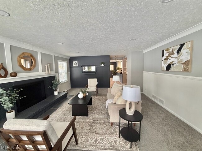 Building Photo - 5636 Hopkins Rd