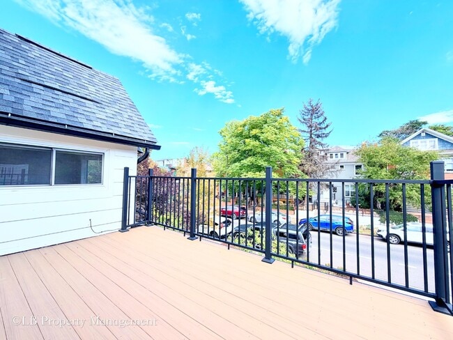 Building Photo - 1107 N Downing St